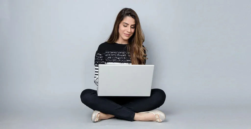Read more about the article מה עלינו לעשות על מנת להתעורר עם חיוך לעבודה בכל בוקר מחדש- שימוש בחוזקות חלק א׳